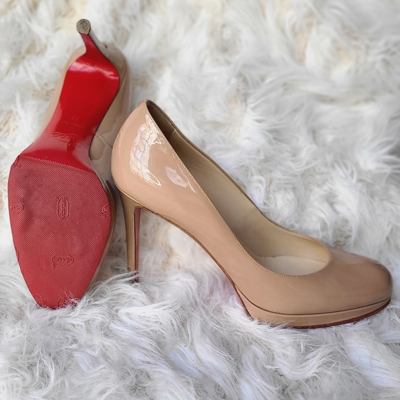 Christian Louboutin Shoes - Nude Christian Louboutin Pumps